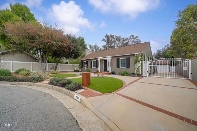 Building Photo - 208 Champion Pl