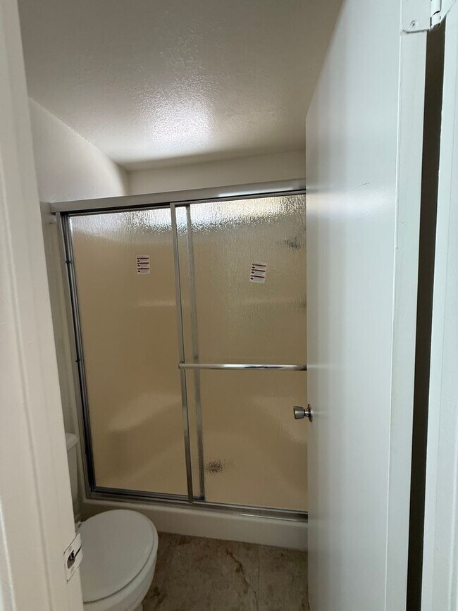 Building Photo - 3711