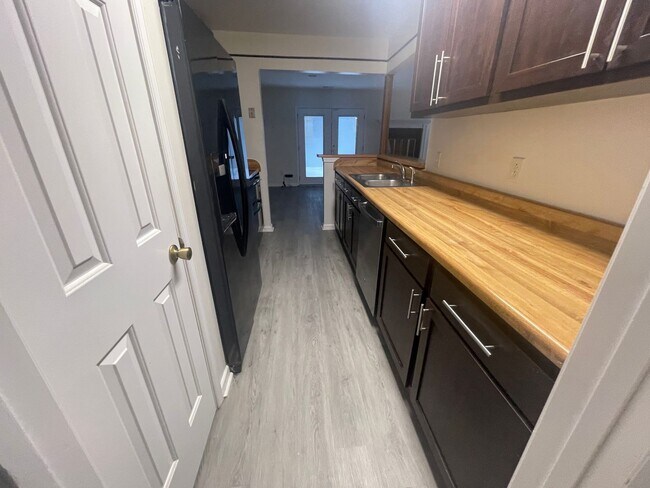 Building Photo - Kempsville Lake