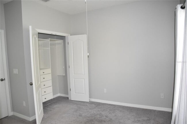 Building Photo - 12964 Emersondale Ave