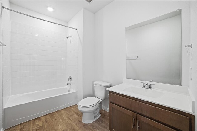 Building Photo - 246 Shenandoah Dr