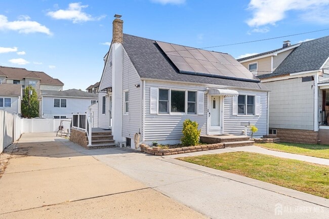 Building Photo - 28 St Ann St