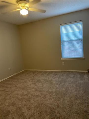 Building Photo - 9833 Fillmore Dr