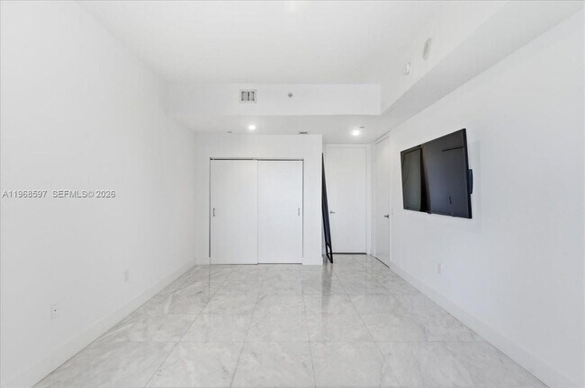 Building Photo - 1100 Biscayne Blvd