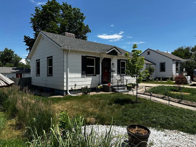 Building Photo - Charming 3-Bed Retreat with Finished Basem...