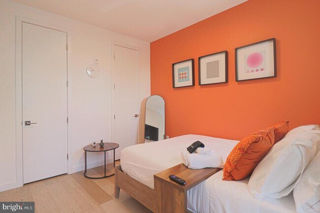 Building Photo - 1806 I St NE