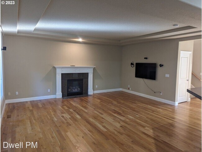 Building Photo - 4 br, 3 bath House - 5640 SW Stott Ave