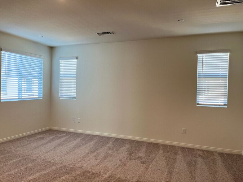Building Photo - 4307 S Malibu Ave