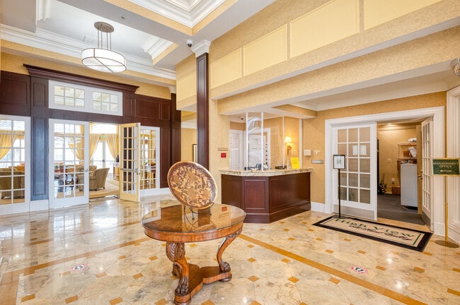 Building Photo - 400 Symphony Cir