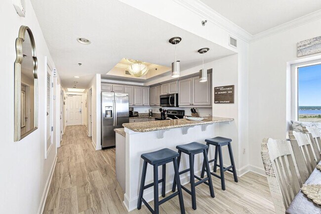 Building Photo - 401 E Beach Blvd