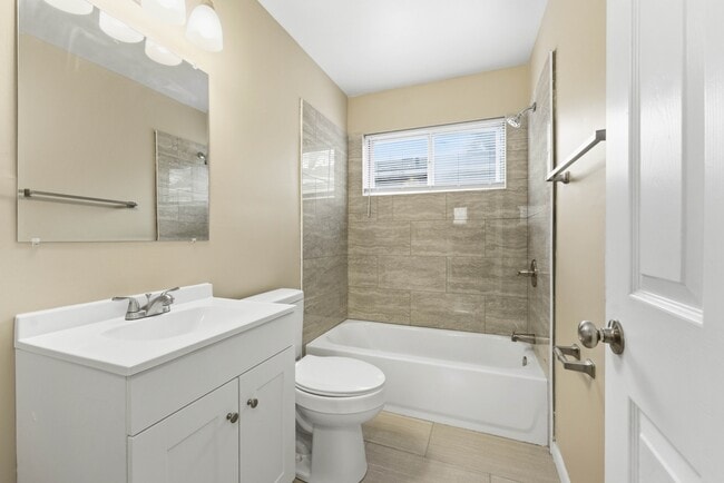 Building Photo - 19411 Rensellor St