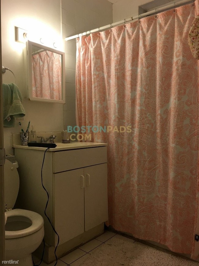 Primary Photo - 8 Worthington St