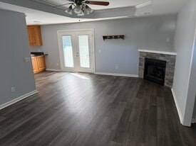 Building Photo - 216 Harlans Cir