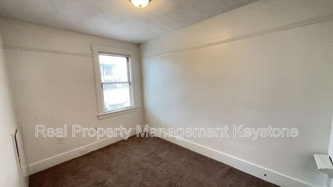 Building Photo - 709 Woodward Ave