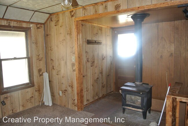 Building Photo - Studio, 1 bath House - 1016 1st St NW