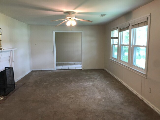 Building Photo - 703 Buford Hwy