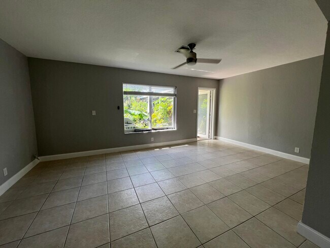 Building Photo - 113 Edwards Ln