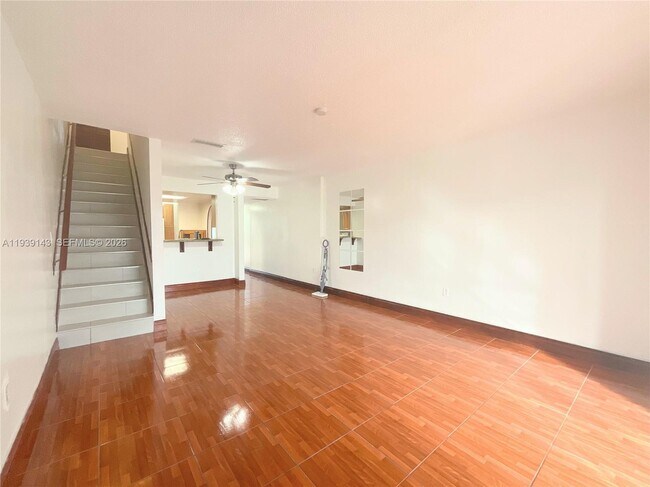 Building Photo - 840 SW 105th Ave