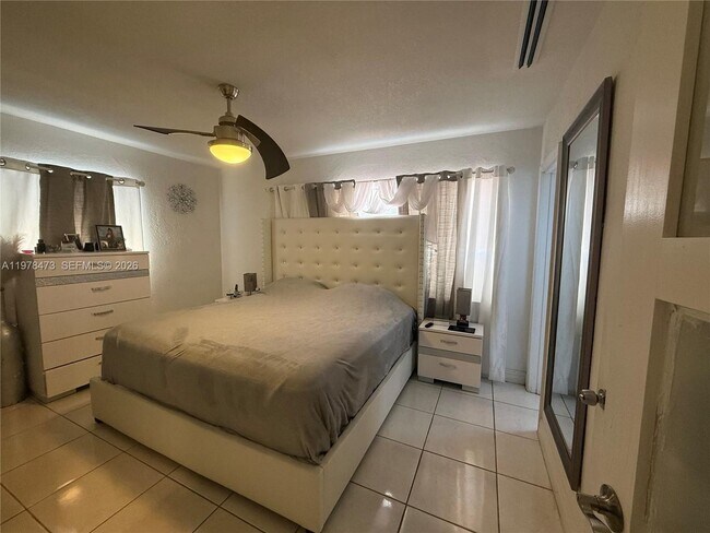 Building Photo - 18501 NW 30th Ave