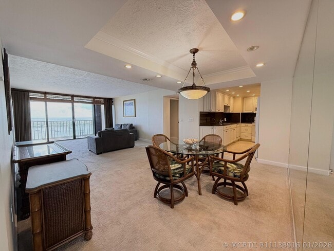 Building Photo - 5600 N Flagler Dr