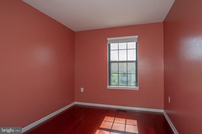 Building Photo - 6158 Old Brentford Ct
