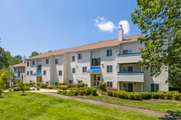 Building Photo - West Woods Apartments