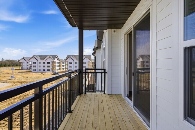 Building Photo - 1227 Rock Run Crossings Dr