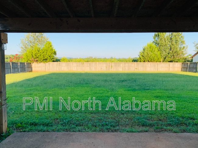 Building Photo - 218 Maddux Ct