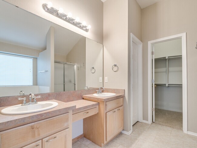 Building Photo - 2532 NW 179th Ct