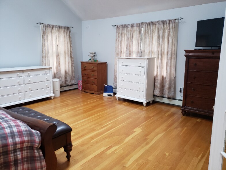 Building Photo - 6 Franklin St