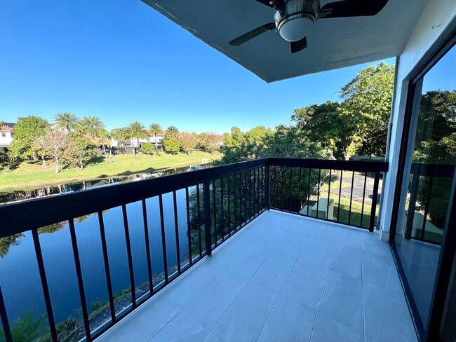 Building Photo - 10315 NW 9th Street Cir