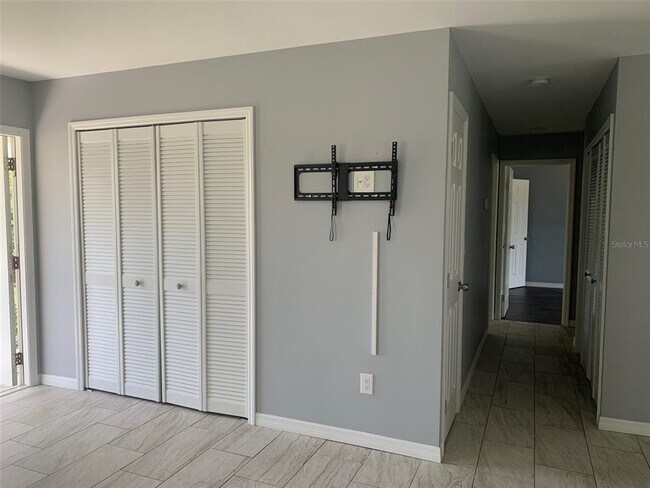 Building Photo - 9500 Attica Cir