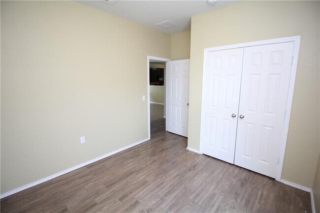 Building Photo - 5704 Knoll Pines Pass