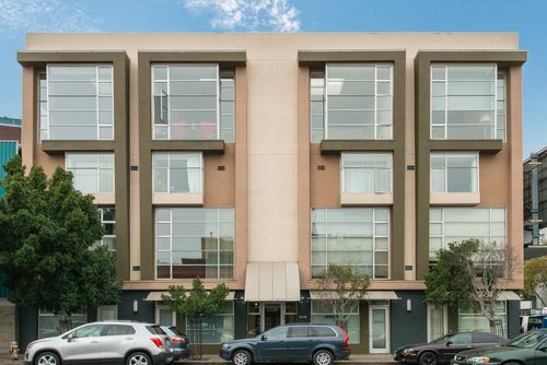 Building Photo - 520 6th St