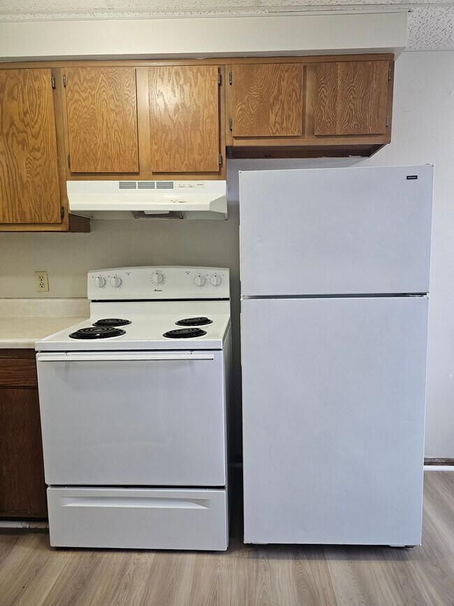 Building Photo - One Bedroom Downtown