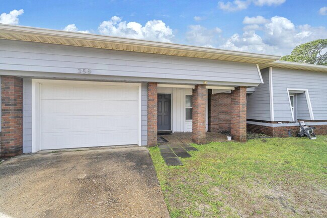 Building Photo - 358 Kepner Dr NE