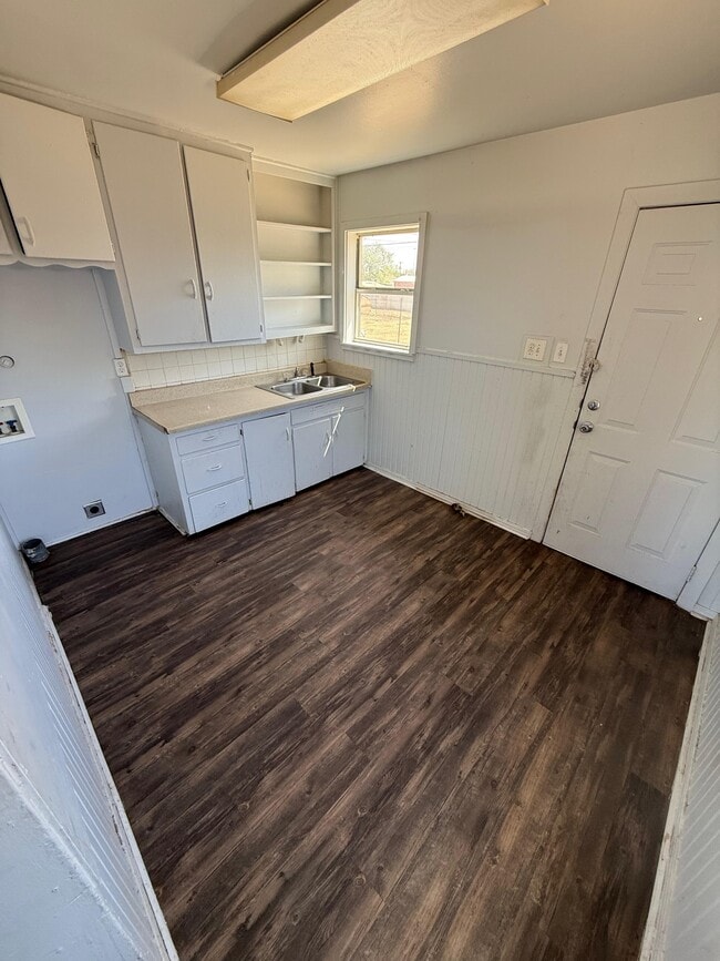 Building Photo - 4304 SE 14th Ave