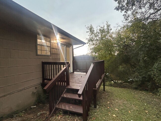 Building Photo - 3624-3626shi