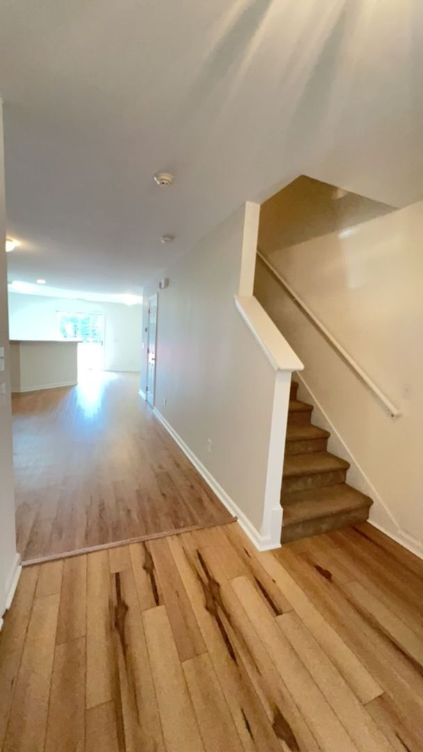 Building Photo - Welcome to Mill Creek Community