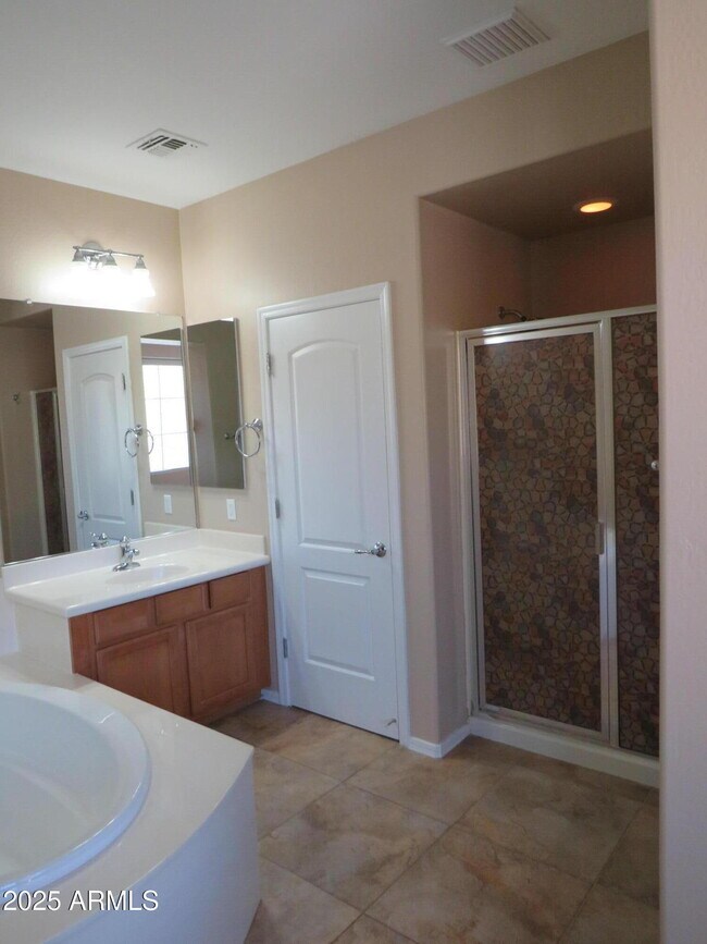 Building Photo - 28822 N 20th Ln