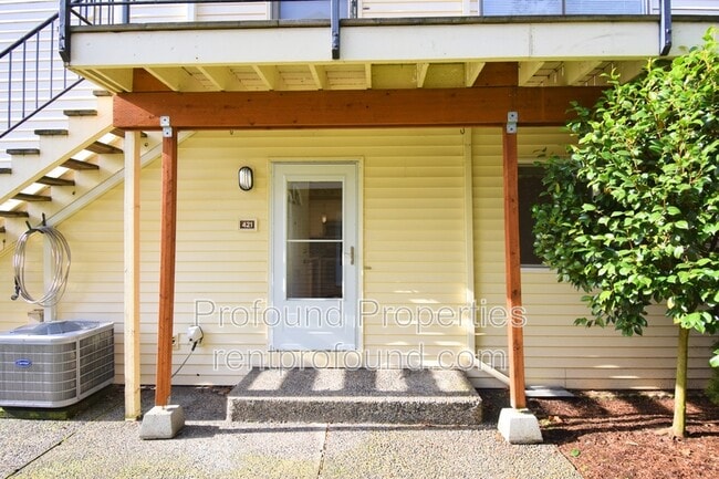 Building Photo - 421 N Hayden Bay Dr