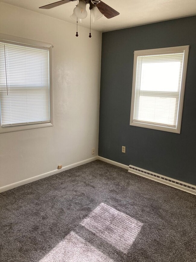 Building Photo - 3 Bedroom Home in Beloit!