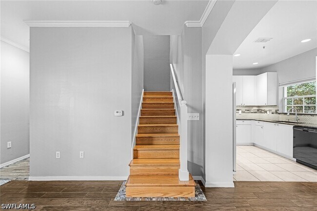 Building Photo - 3258 Tamara Dr
