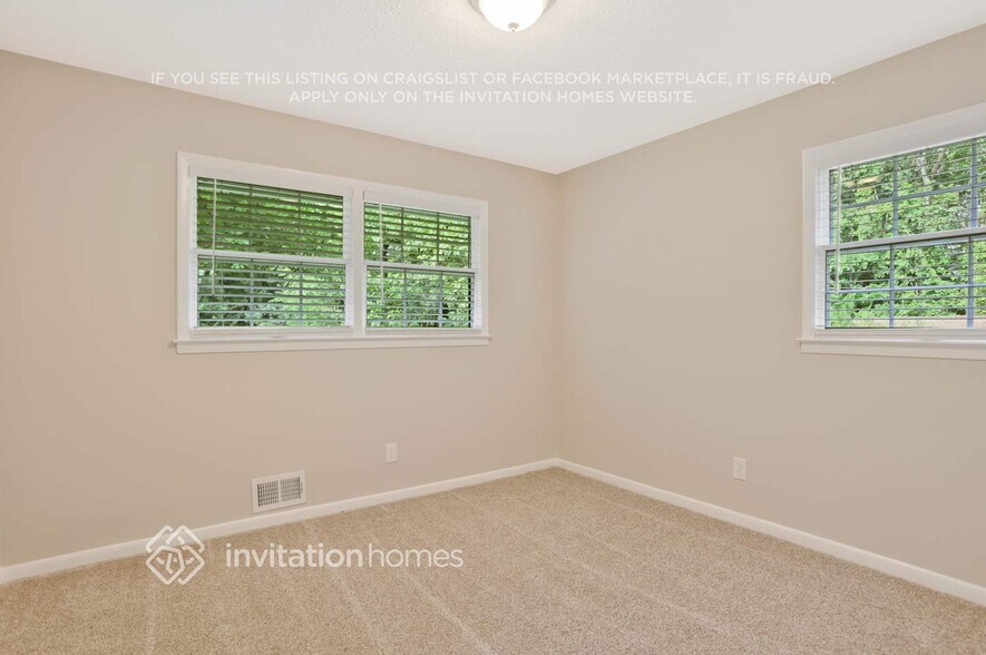 Building Photo - 1732 Virginia Cir