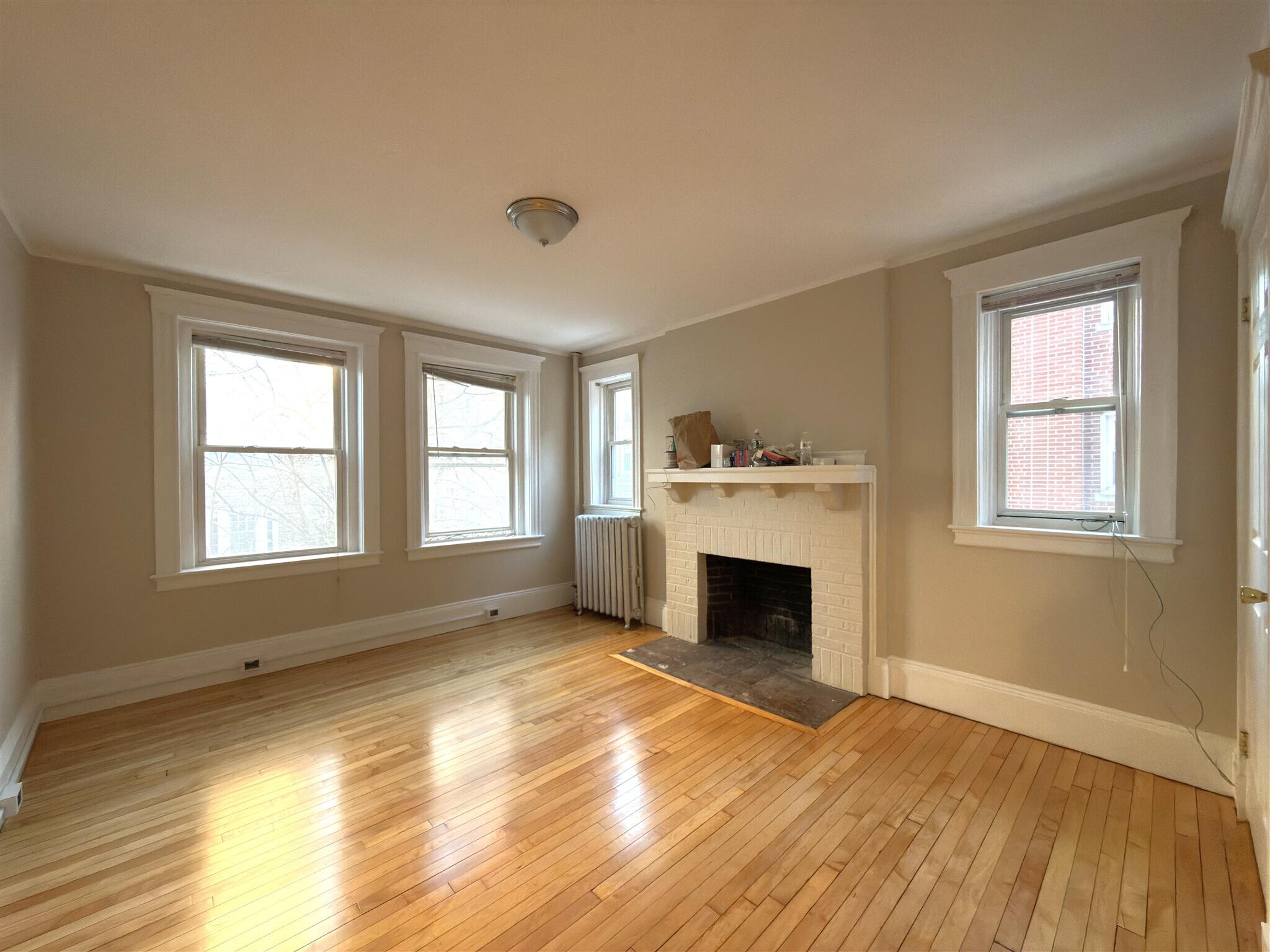 Building Photo - 6 Craigie Cir