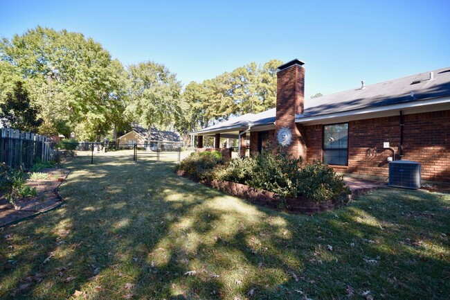 Building Photo - Remodeled Home on Corner Lot