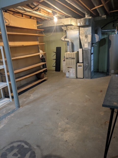 Building Photo - 5832 Reba St