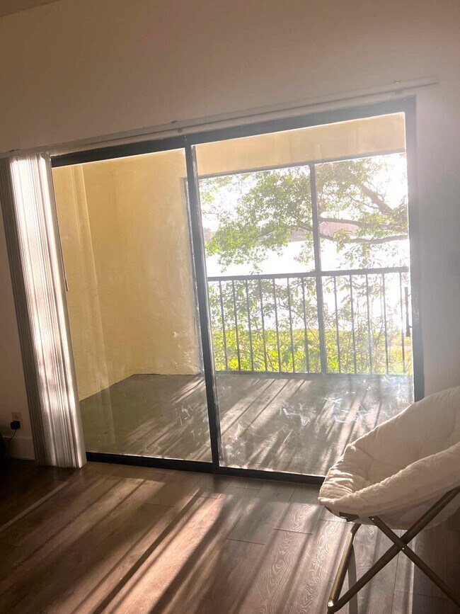 Building Photo - 2900 Olivewood Terrace