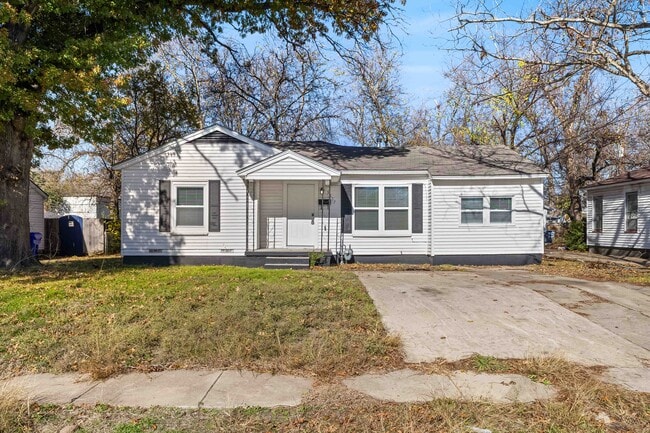 Building Photo - 3817 Lasker Ave