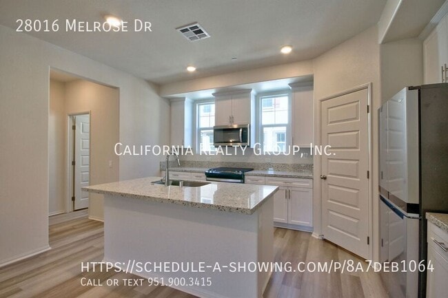 Building Photo - 28016 Melrose Dr